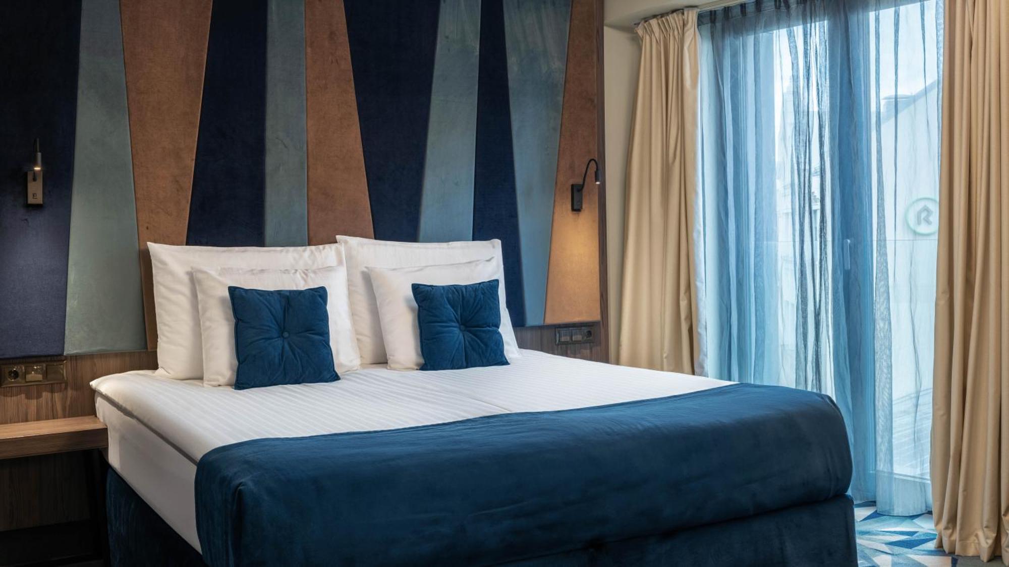 Wellton Riverside Spa Hotel Riga Bagian luar foto