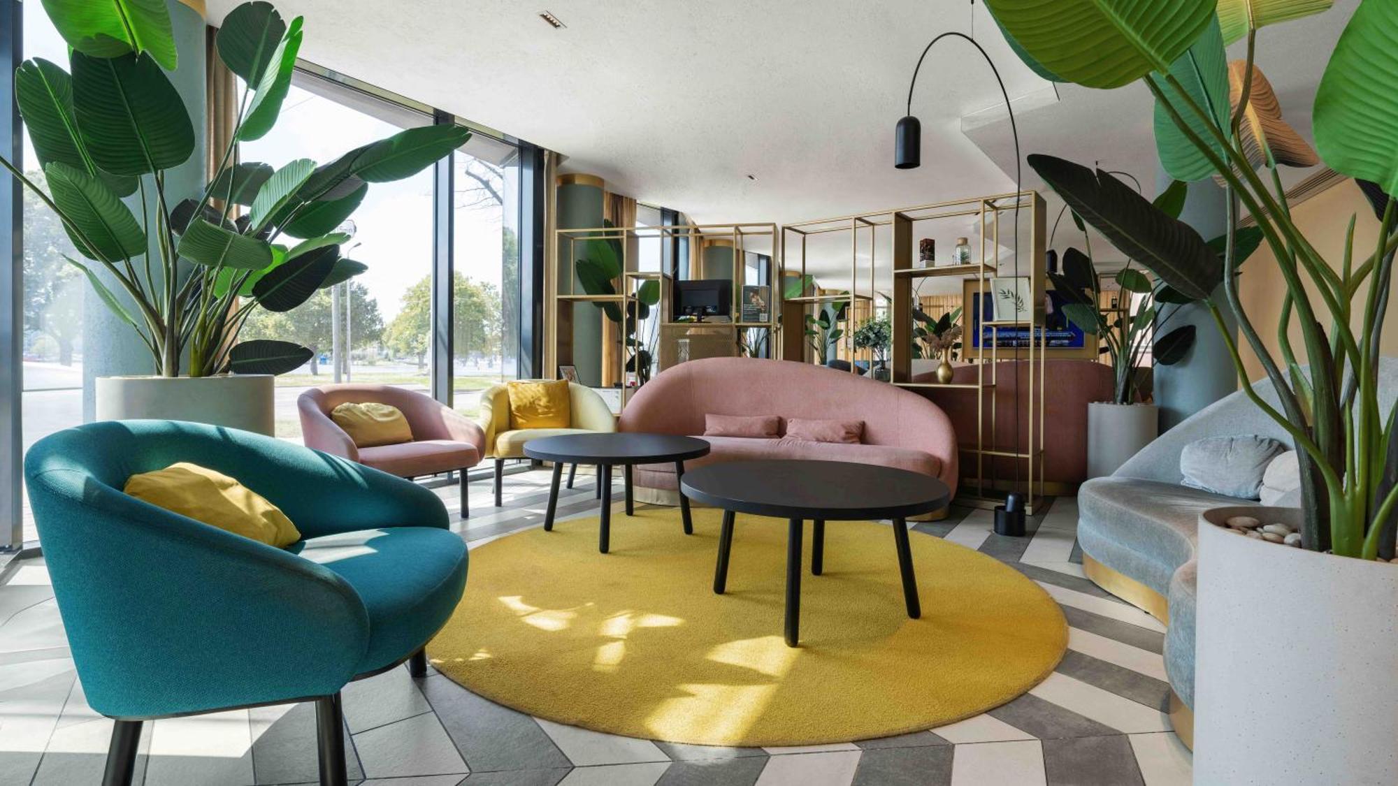 Wellton Riverside Spa Hotel Riga Bagian luar foto