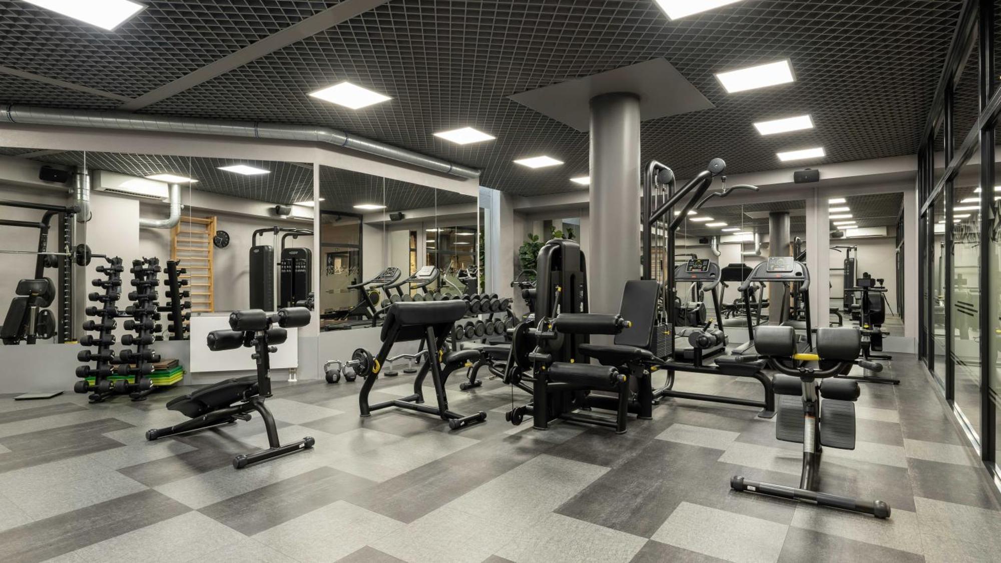 Wellton Riverside Spa Hotel Riga Bagian luar foto