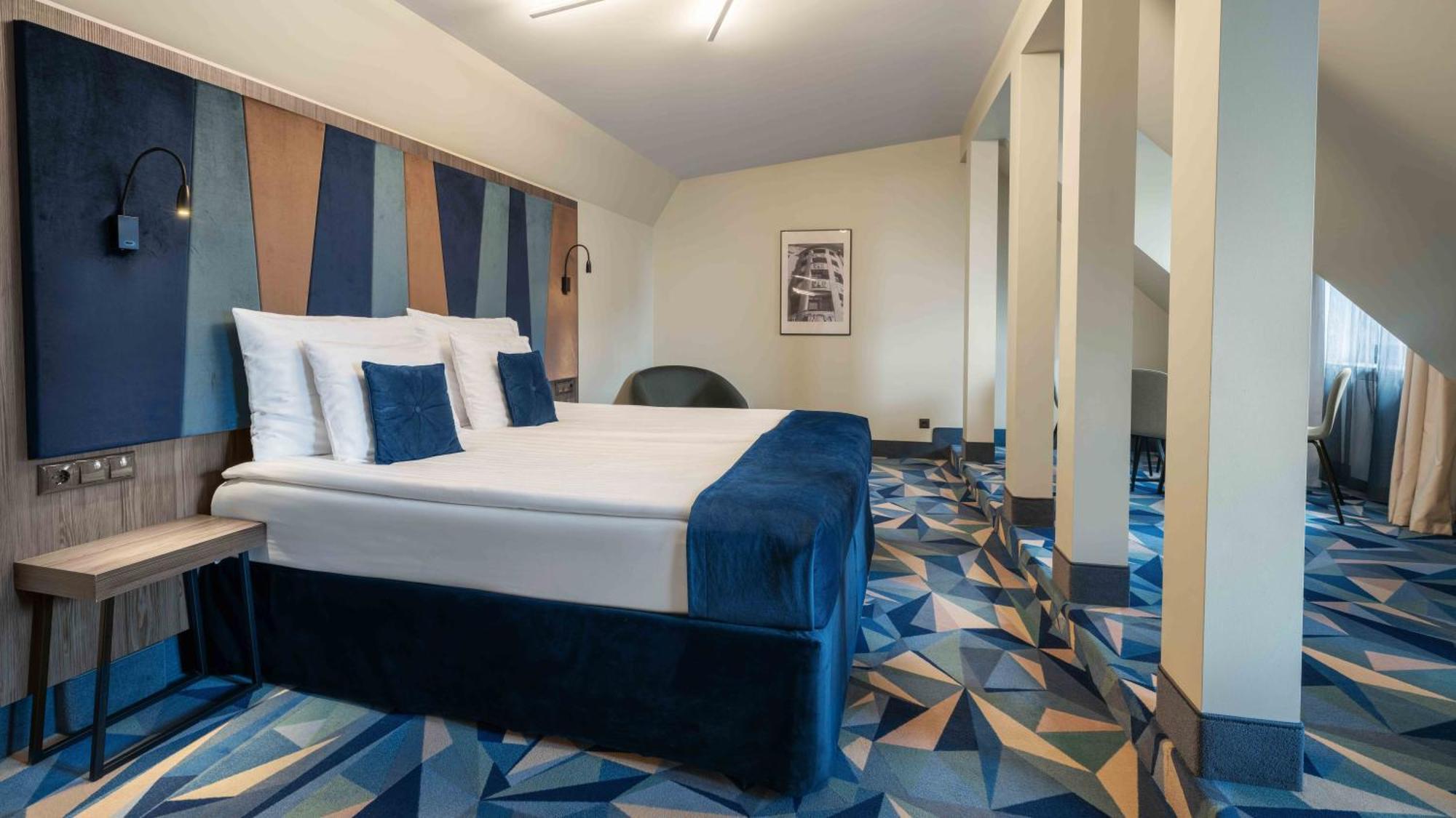 Wellton Riverside Spa Hotel Riga Bagian luar foto