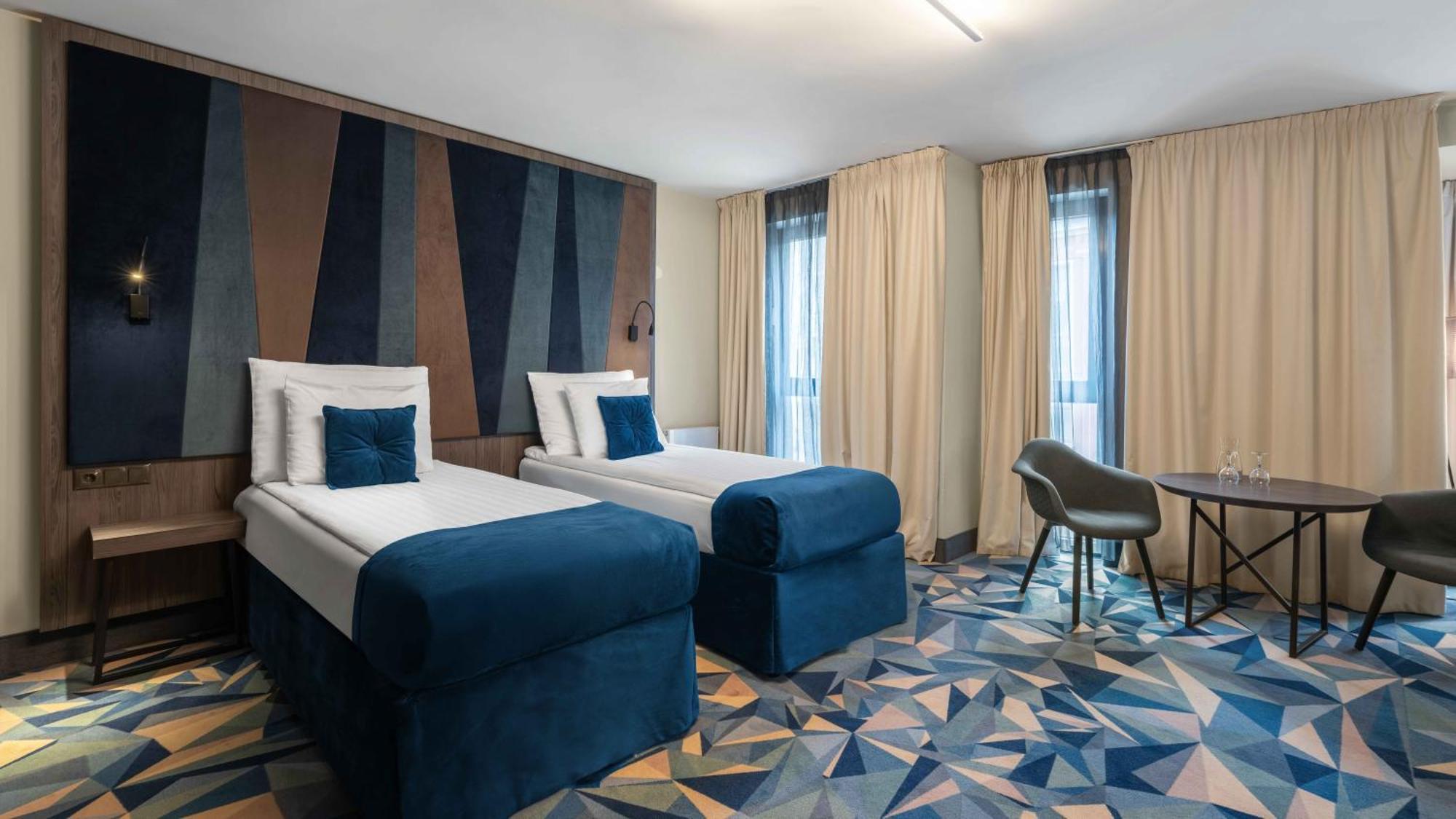 Wellton Riverside Spa Hotel Riga Bagian luar foto