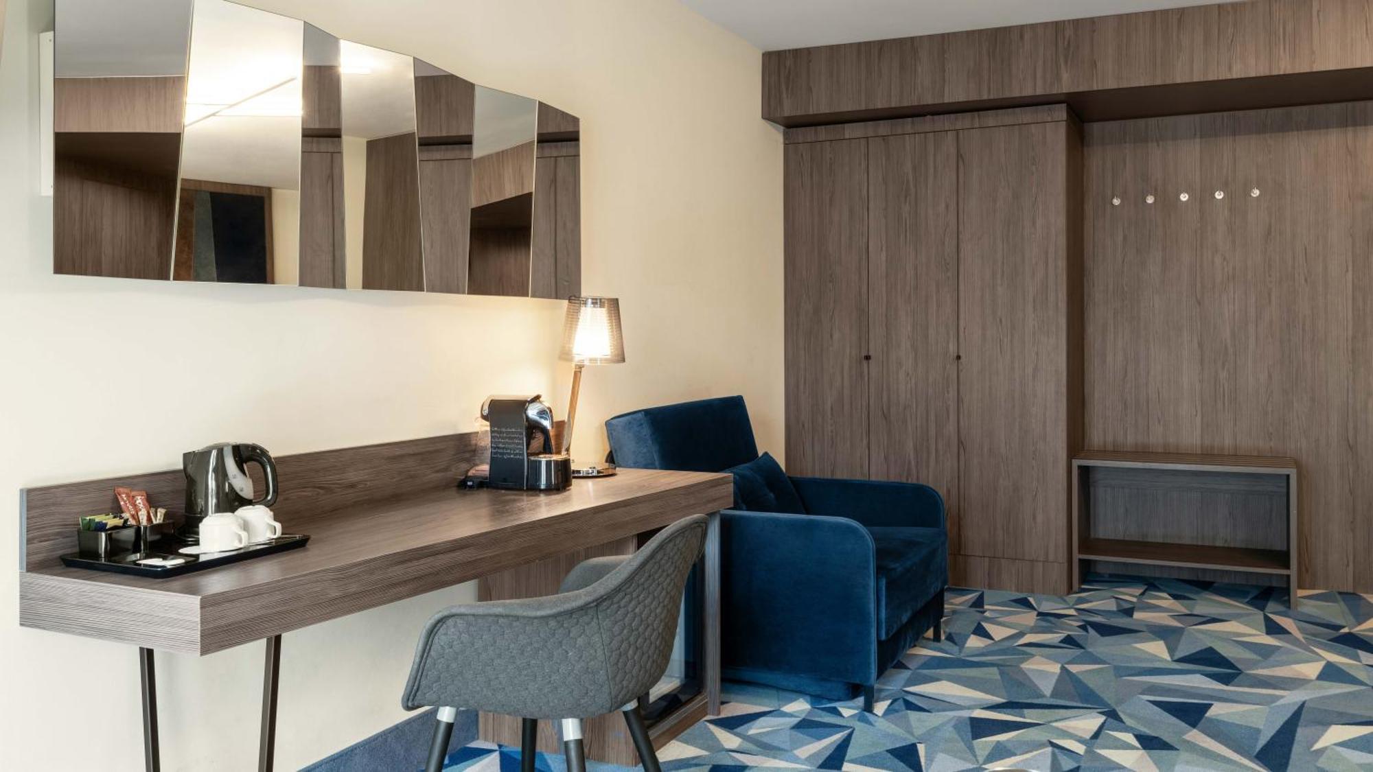 Wellton Riverside Spa Hotel Riga Bagian luar foto